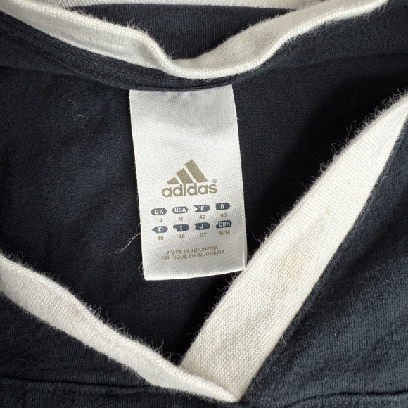 Adidas Medium  V-Neck short sleeve top black & white -cp - Picture 6 of 6